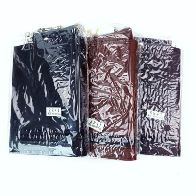 Portafoglio Uomo in Ecopelle con Catena Art. 8841 Portafoglio Uomo in Ecopelle con Catena Art. 8841
